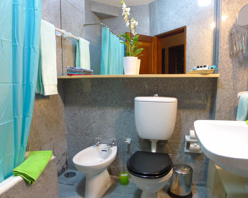 Lv Premier Apartments Clerigos- Re1 Порту Номер фото